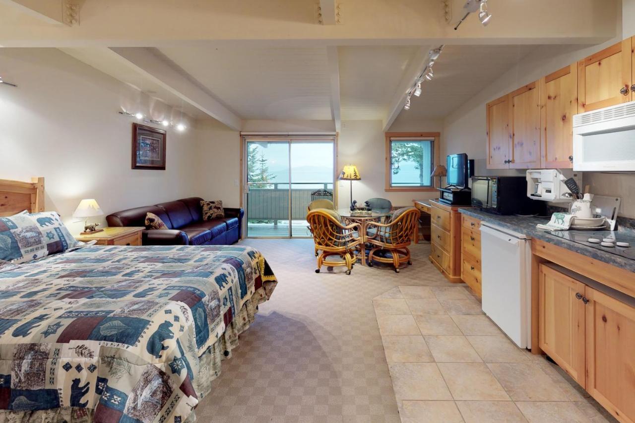 Many Springs Lakefront Condos ビッグフォーク 部屋 写真