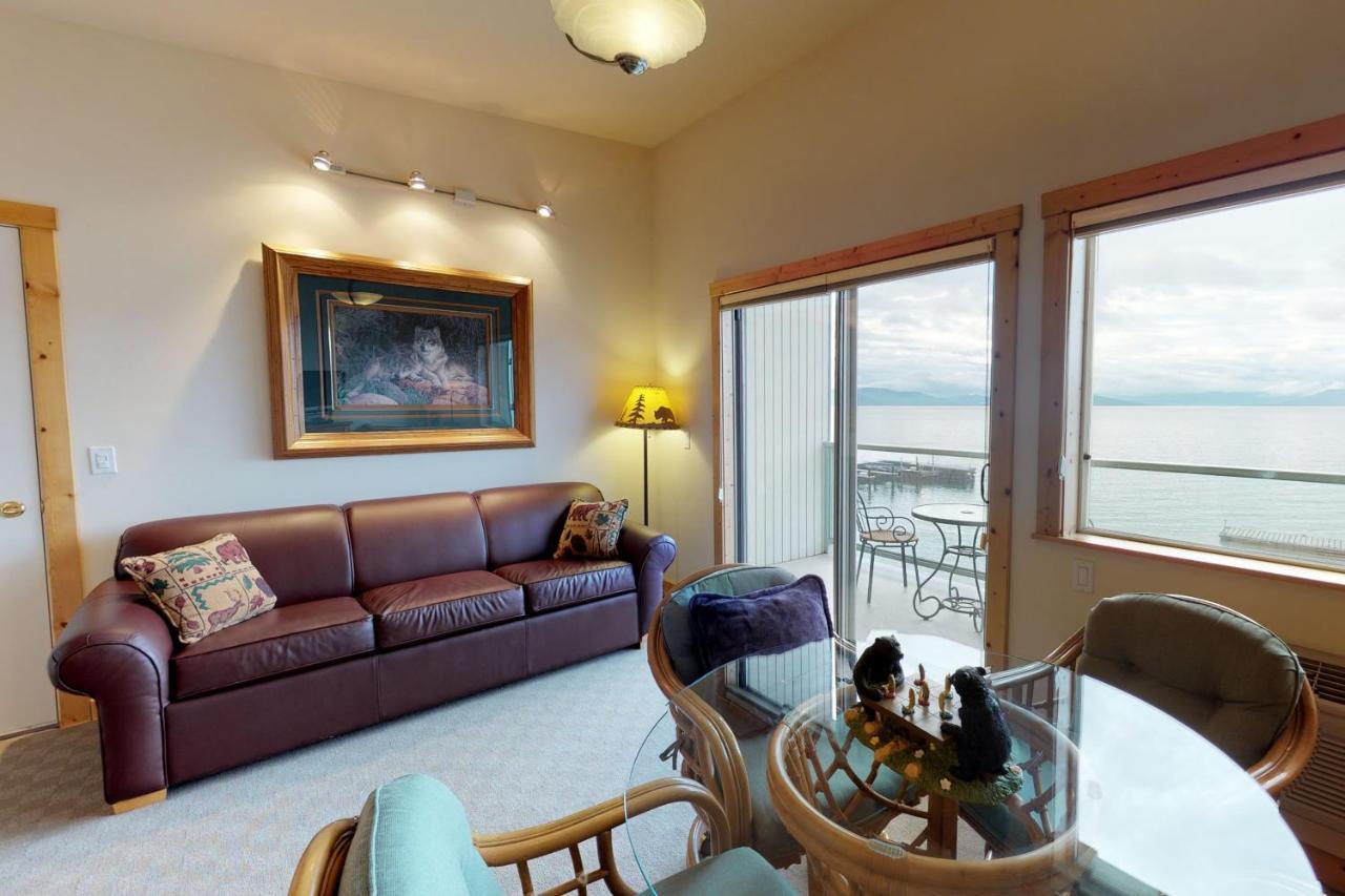 Many Springs Lakefront Condos ビッグフォーク 部屋 写真