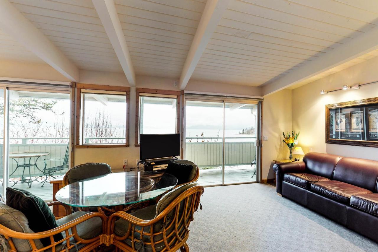 Many Springs Lakefront Condos ビッグフォーク エクステリア 写真