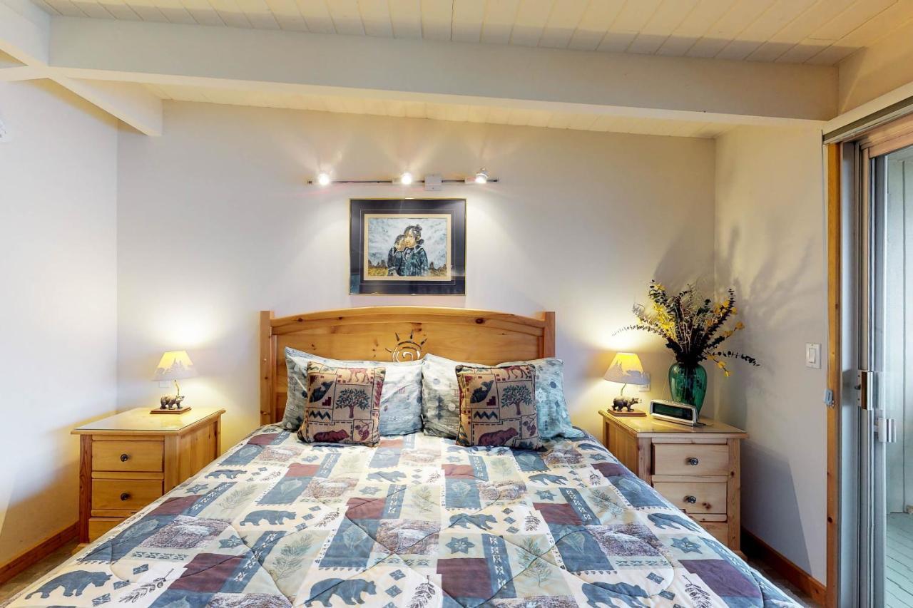 Many Springs Lakefront Condos ビッグフォーク エクステリア 写真