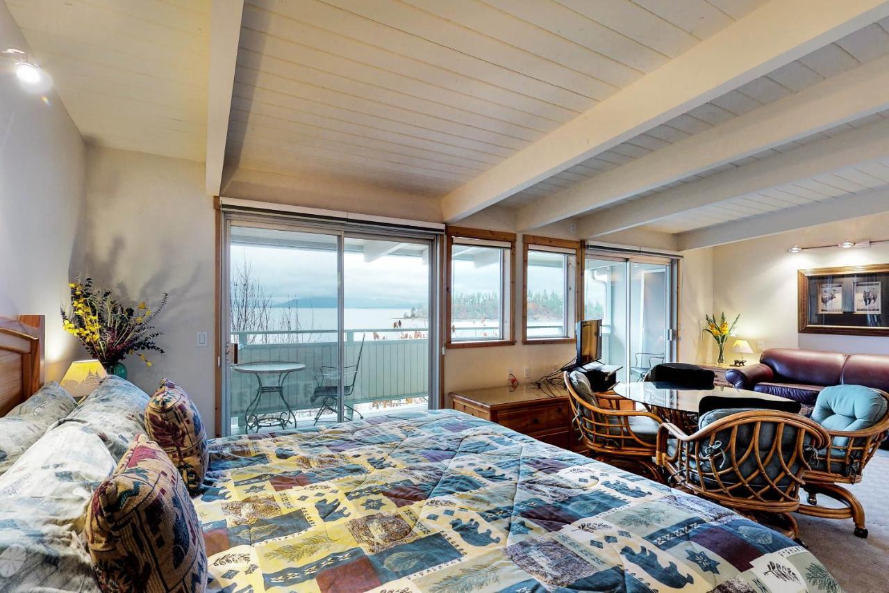 Many Springs Lakefront Condos ビッグフォーク エクステリア 写真