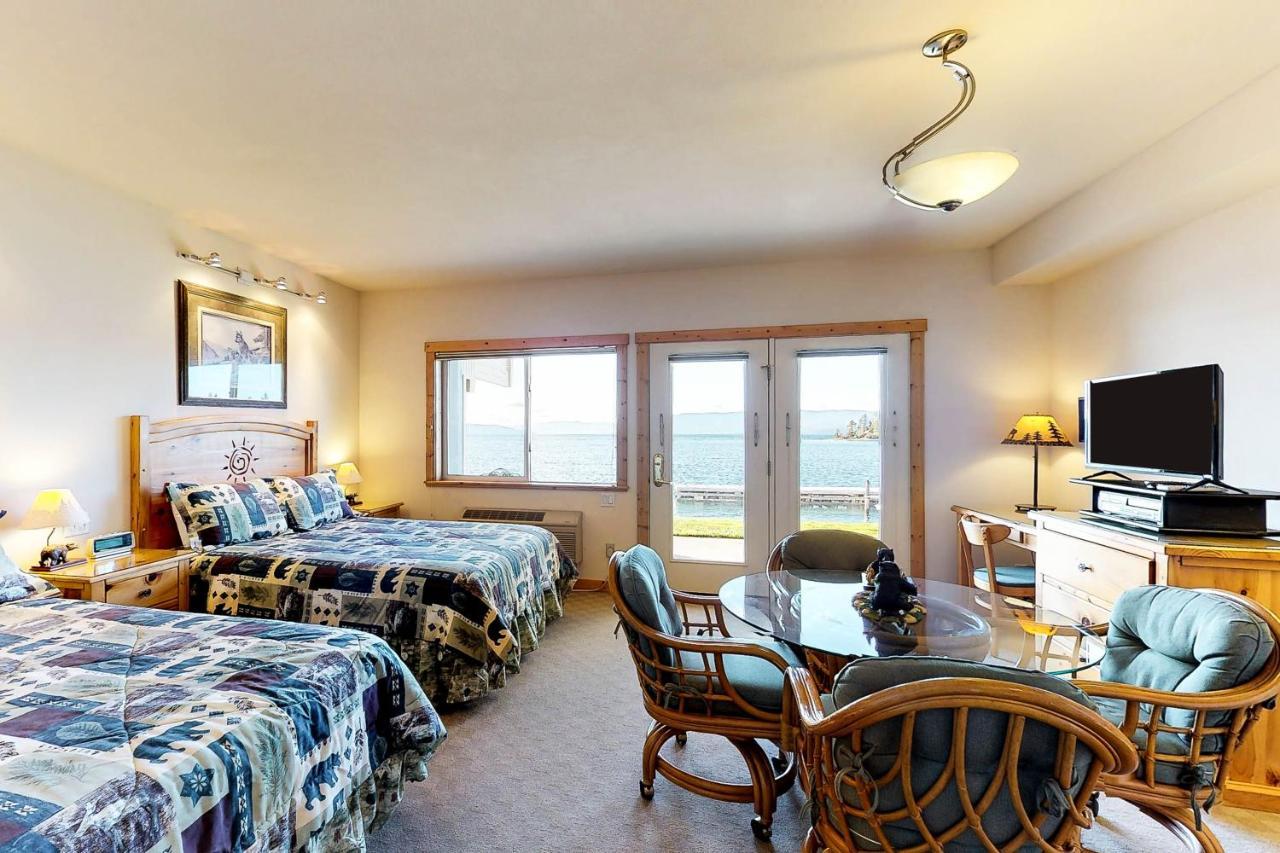 Many Springs Lakefront Condos ビッグフォーク 部屋 写真